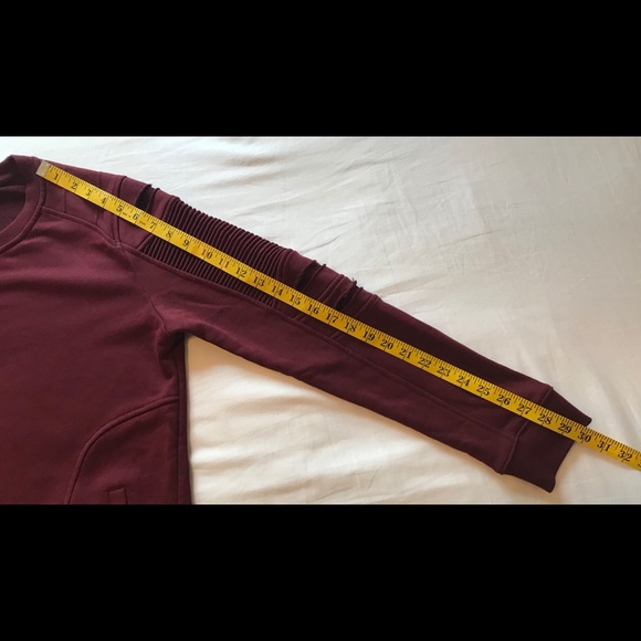 Ripped sweater (never worn) - Picture 7 of 8